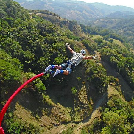 Que Tuanis Hostel Monteverde Εξωτερικό φωτογραφία